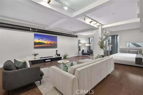 Long Beach, CA 90802,433 Pine Avenue #102