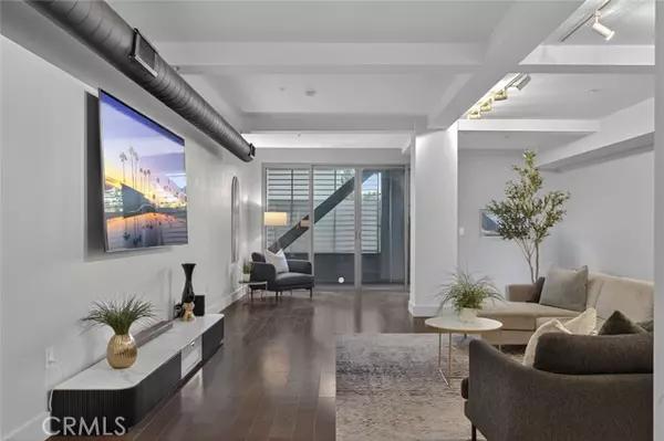 Long Beach, CA 90802,433 Pine Avenue #102