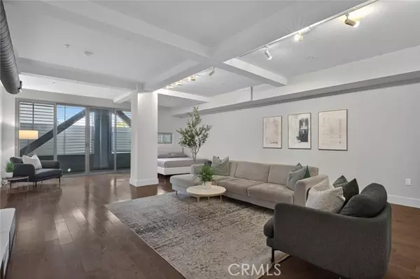 Long Beach, CA 90802,433 Pine Avenue #102