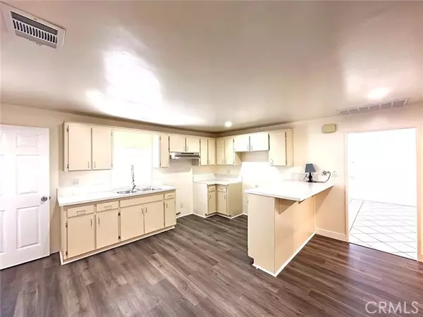 Huntington Park, CA 90255,6510 Marbrisa Avenue