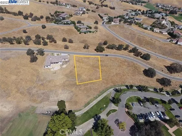 20661 Morton Davis Circle, Patterson, CA 95363