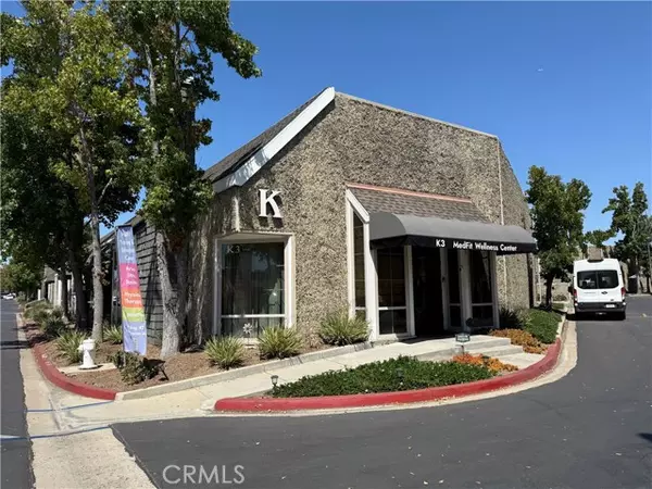 151 Kalmus Drive, Costa Mesa, CA 92626