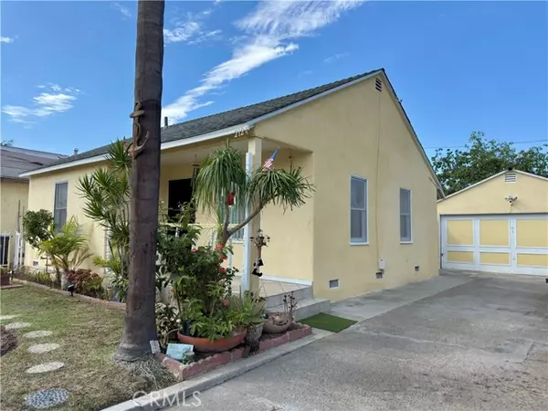 2124 S Kilson Drive, Santa Ana, CA 92707