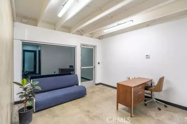 Signal Hill, CA 90755,2859 Gundry Avenue