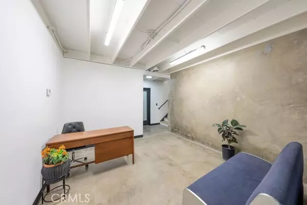 Signal Hill, CA 90755,2859 Gundry Avenue