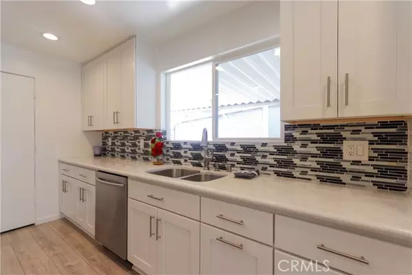 Anaheim, CA 92801,1919 W Coronet Avenue #221