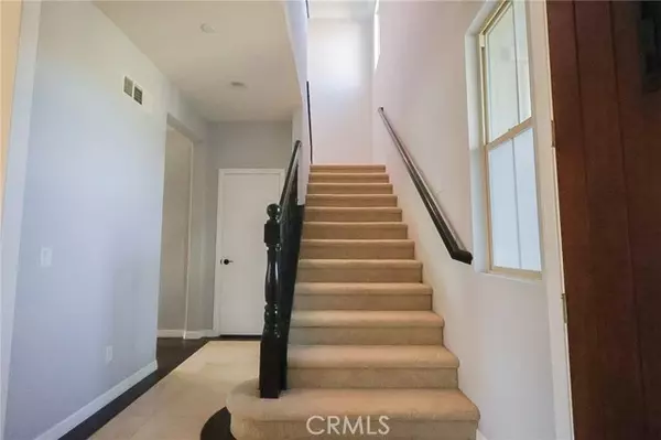 Eastvale, CA 92880,7618 Hertz Place