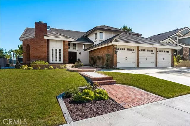 3216 E Ridgeway Road, Orange, CA 92867