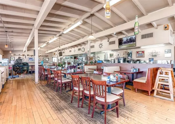 Wilmington (los Angeles), CA 90744,558 anaheim Street