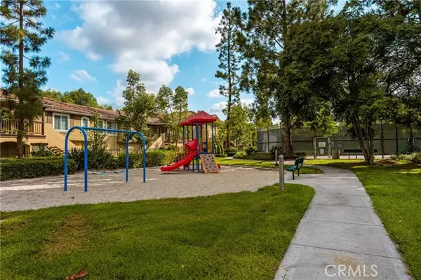 Tustin, CA 92782,2495 Tequestra