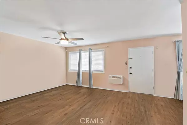 Long Beach, CA 90807,4700 Clair Del Ave #620