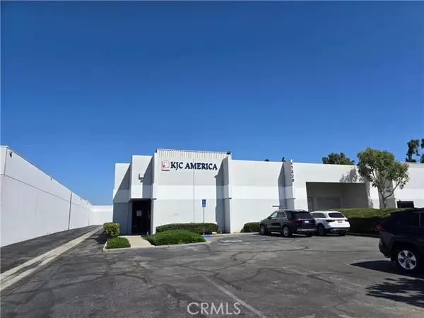 17320 Marquardt Ave, Cerritos, CA 90703