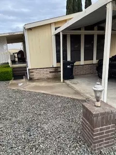 Corona, CA 92883,21650 Temescal Canyon Road #84