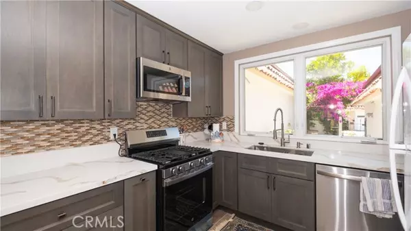 Irvine, CA 92612,7 Satinwood Way