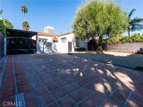 Los Angeles, CA 90036,837 S Sierra Bonita