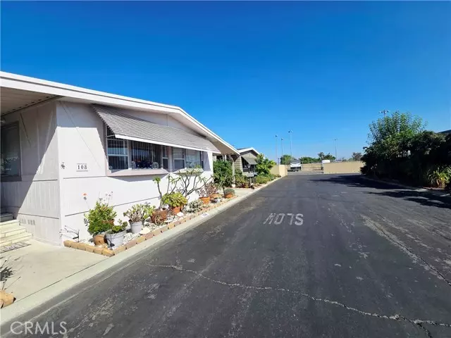 Buena Park, CA 90620,6741 Lincoln Avenue #108