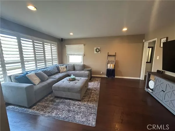 Lakewood, CA 90713,4528 Hackett