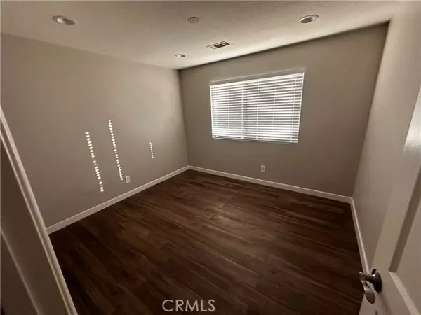 Apple Valley, CA 92308,13549 Niabi Road #D