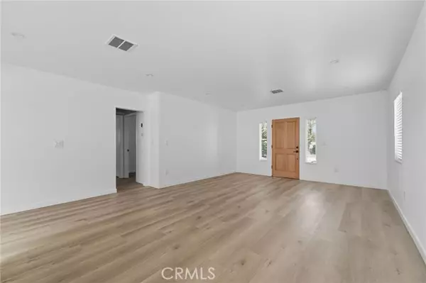 Culver City, CA 90230,11946 Aneta