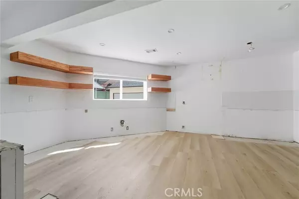 Culver City, CA 90230,11946 Aneta