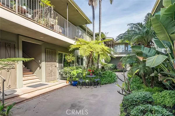 Long Beach, CA 90803,2027 E Appleton Street #5