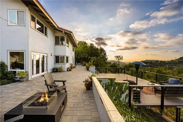 10721 Equestrian Drive, Tustin, CA 92705