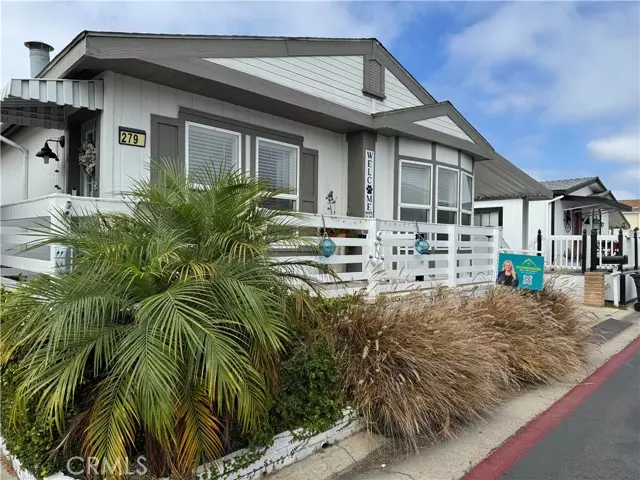 Huntington Beach, CA 92646,21851 Newland #279