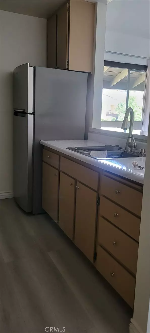 Irvine, CA 92620,276 Streamwood