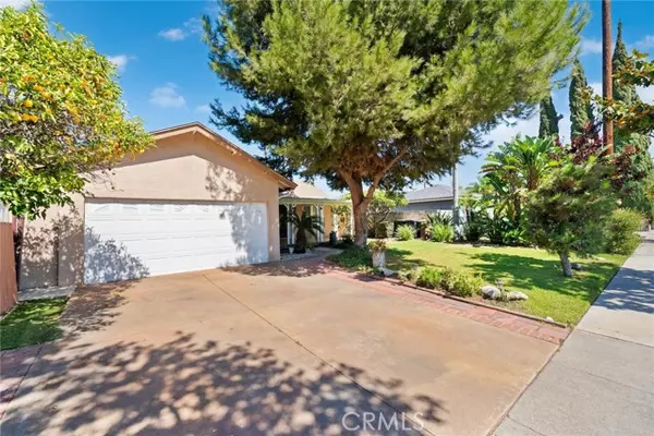 1425 W Woodcrest Avenue, Fullerton, CA 92833