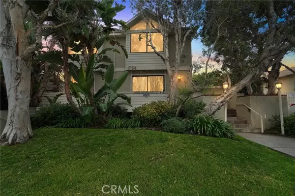 1754 11th Street #101, Santa Monica, CA 90404