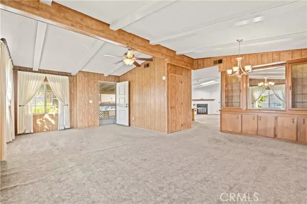 Irvine, CA 92620,5200 Irvine Blvd. Space 250