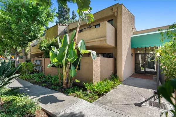 Yorba Linda, CA 92886,4788 Lakeview #48