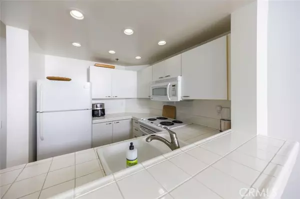 Long Beach, CA 90802,525 E Seaside Way #1911