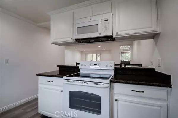 Santa Ana, CA 92707,1000 W Macarthur #107