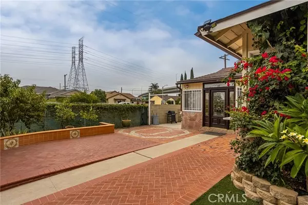 Arleta (los Angeles), CA 91331,9085 Remick Avenue