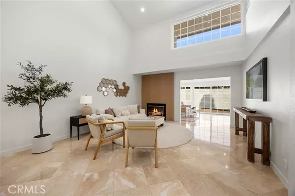 Anaheim, CA 92801,1128 N Voyager