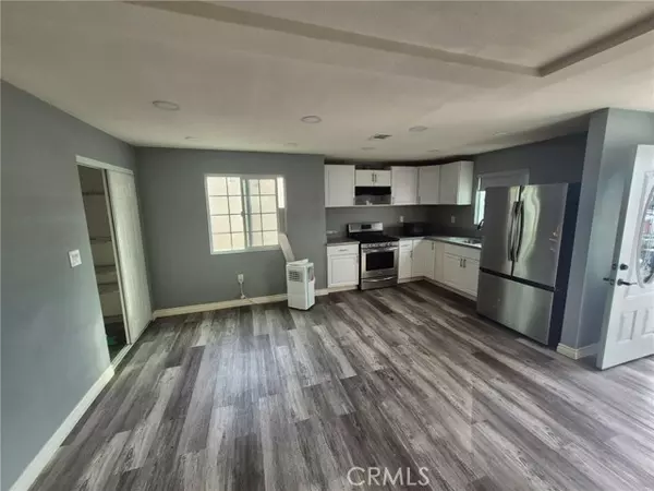 San Bernardino, CA 92405,2743 N E