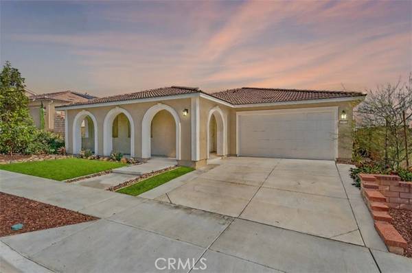 2553 Santa Fiora, Corona, CA 92882