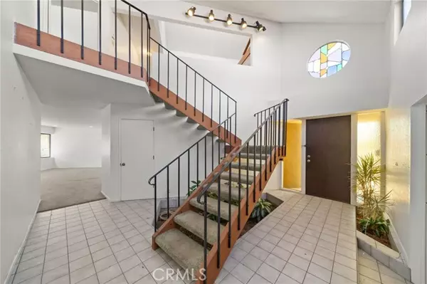 Seal Beach, CA 90740,412 Emerald