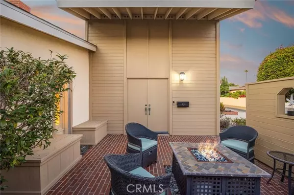 Seal Beach, CA 90740,645 Sea Breeze