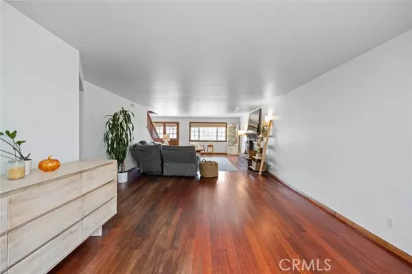 Long Beach, CA 90808,3621 Halbrite