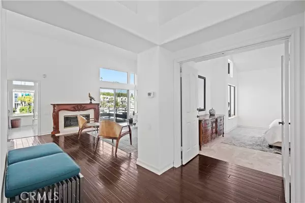 Long Beach, CA 90803,5517 China Point