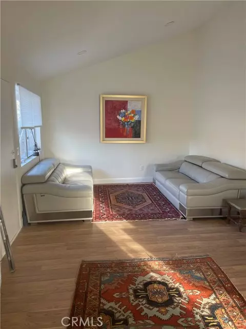 Tustin, CA 92780,1192 Mitchell #7