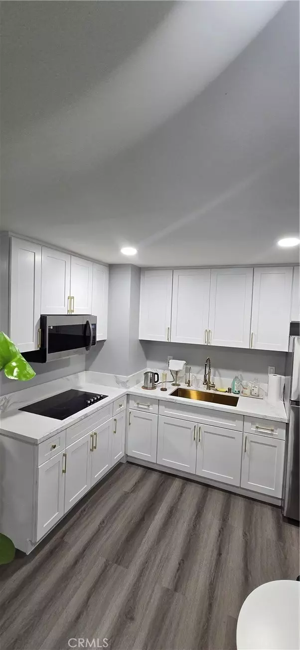 Long Beach, CA 90804,5585 E Pacific Coast