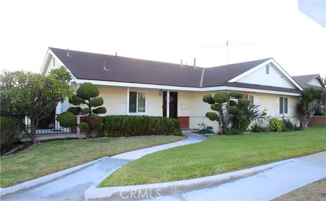 La Mirada, CA 90638,15856 Lawnhill Drive