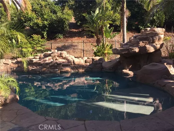 Tustin, CA 92782,10715 Plumas Way