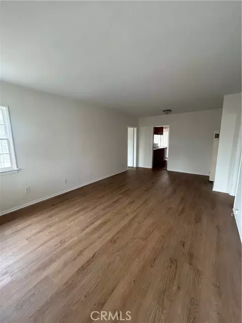 Hawthorne, CA 90250,11620 Inglewood Avenue