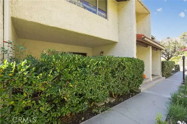 Burbank, CA 91504,9531 Via Salerno