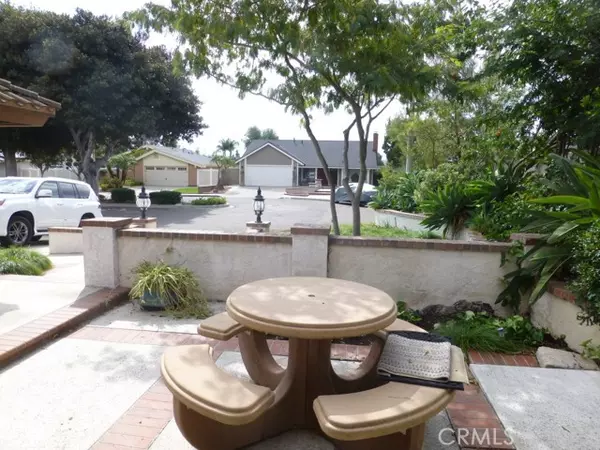 Yorba Linda, CA 92886,19661 Bluefield