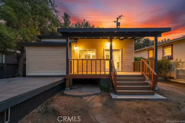 2834 Delevan, Los Angeles, CA 90065